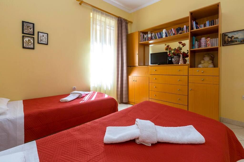 Ria'S Apartment In Corfu Town Экстерьер фото