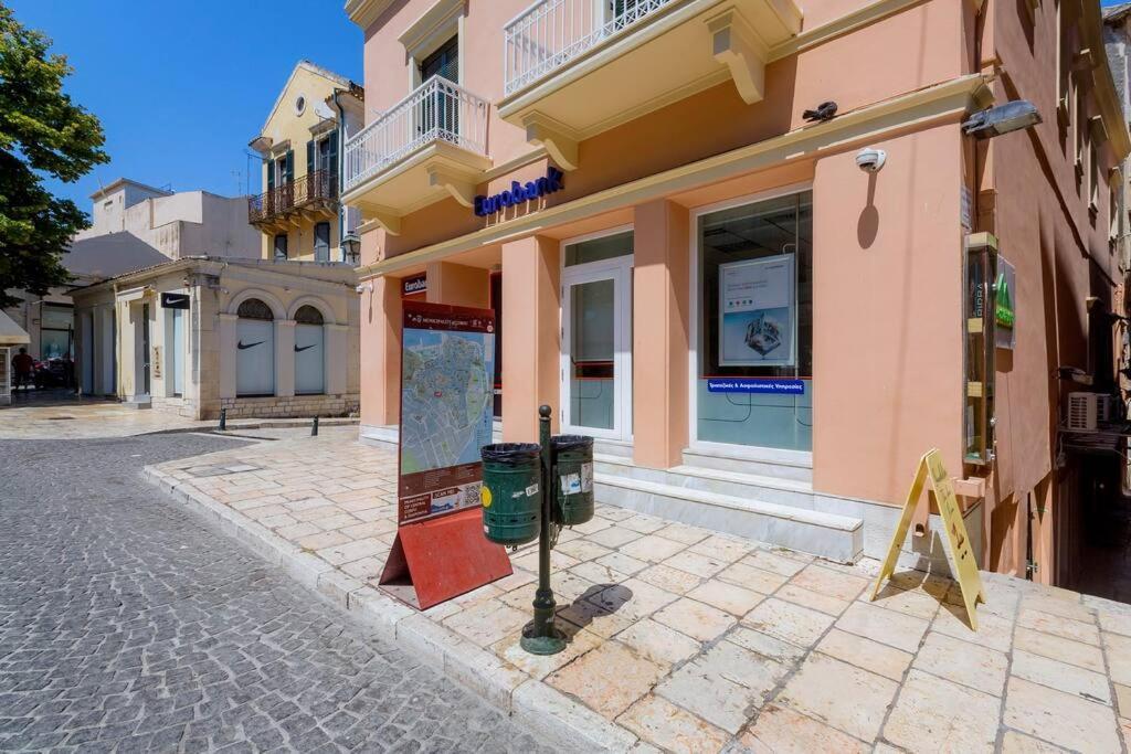 Ria'S Apartment In Corfu Town Экстерьер фото