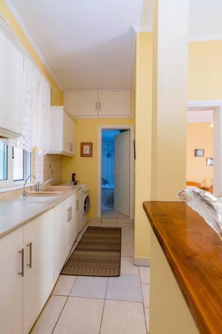 Ria'S Apartment In Corfu Town Экстерьер фото