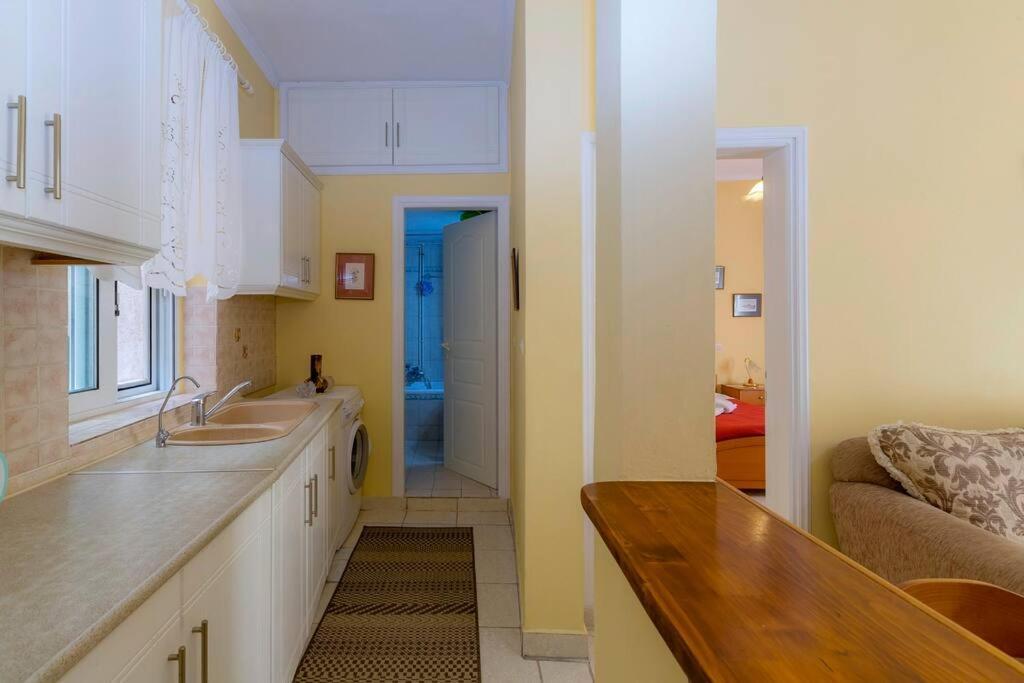 Ria'S Apartment In Corfu Town Экстерьер фото